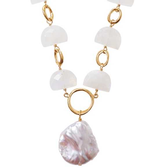 NWT CHAN LUU MOONSTONE PEARL LUNA PENDANT GEMSTONE GOLD CHAIN NECKLACE $345 - Picture 1 of 5